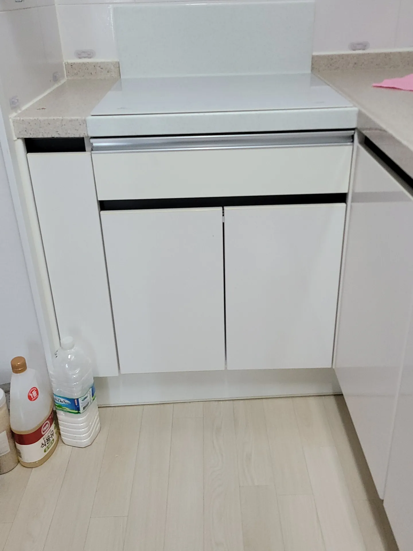 싱크대 다리 높이기 — 하부장 높이를 올려 상판 높이를 맞춘 작업 · 다른 현장 작업 사진 수리 후